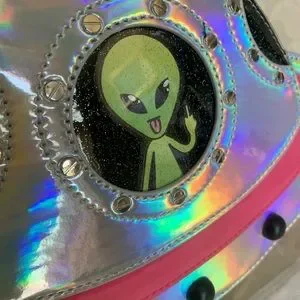 Current Mood Alien Spaceship UFO Backpack Shoulder Bag Purse NWT Current Mood UFO Alien Backpack - Silver – Dolls Kill main image 4